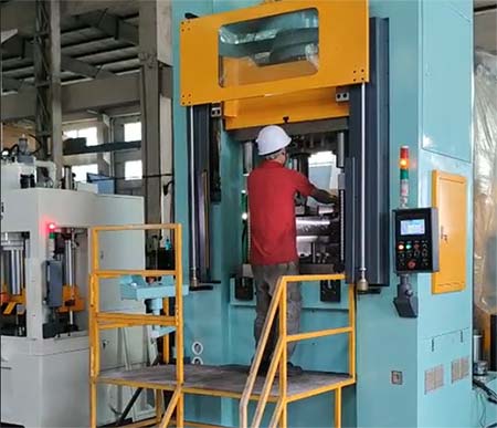 The Best Hydraulic Press Safety Tips